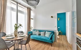 Newly Renovated ! Stunning 2Br Apt In The Heart Of Paris 15